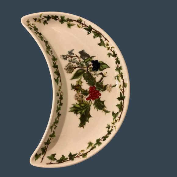Portmeirion The Holly & The Ivy Crescent Plate Dish - Picture 1 of 6